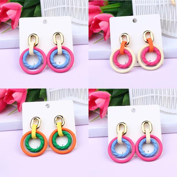 SMOOTH TEXTURE ROUND DANGLE EARRING