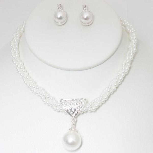 PEARL NECKLACE EARRING SET