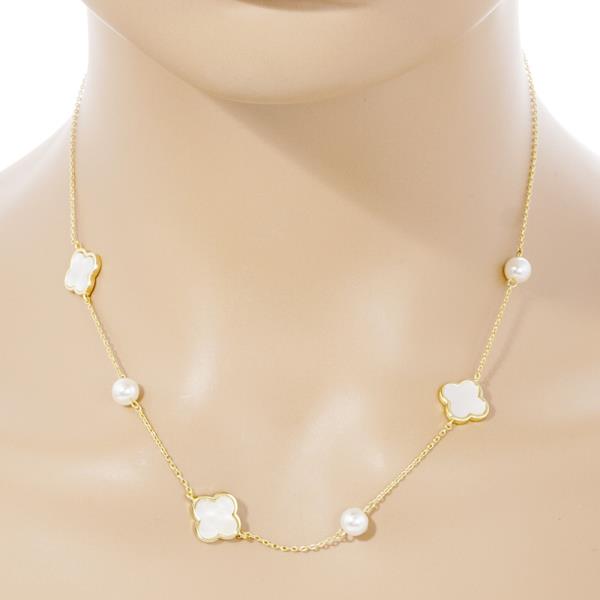 CLOVER PEARL BEAD NECKLACE