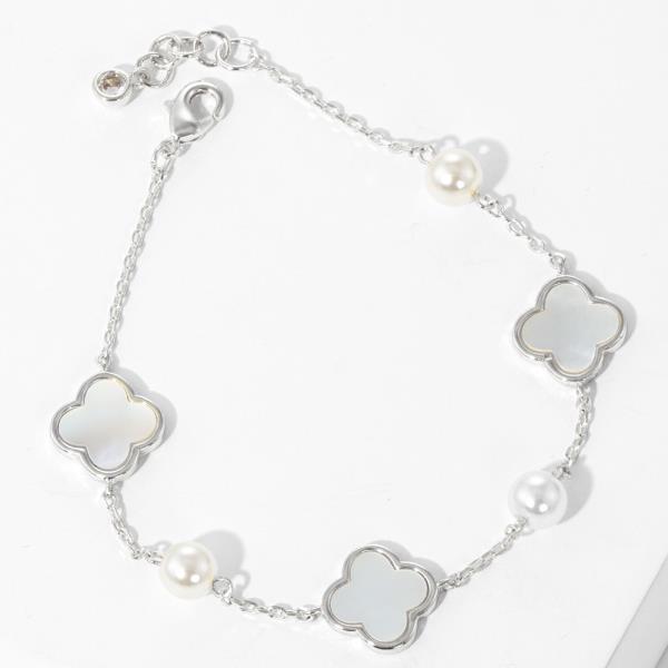 CLOVER PEARL BEAD BRACELET