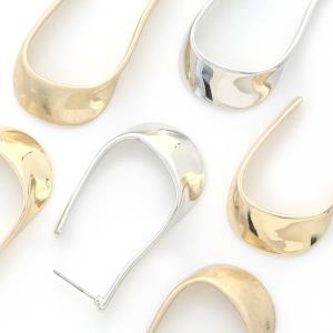 BENT RECTANGLE POST EARRING