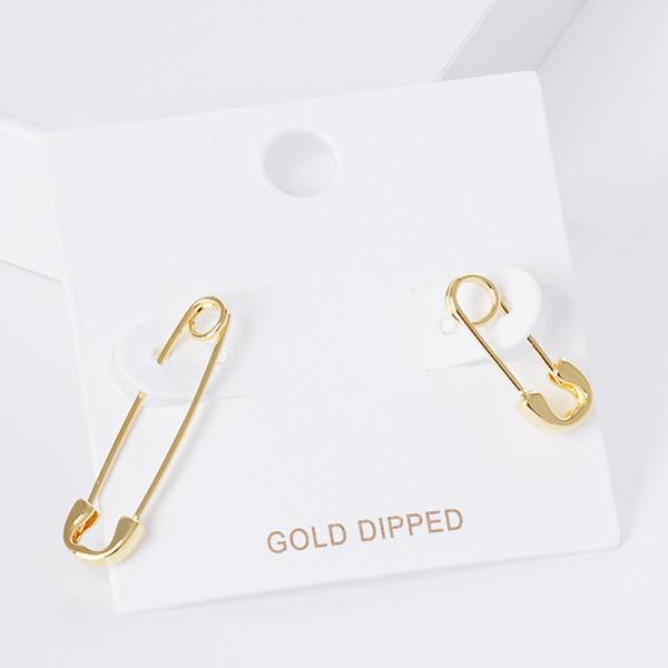 SAFETY PIN METAL EARRING