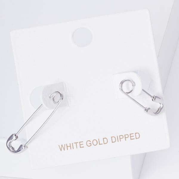 SAFETY PIN METAL EARRING