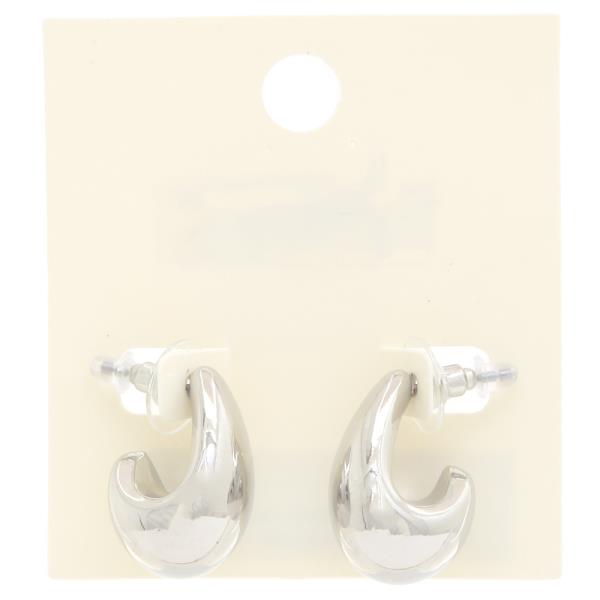 OPEN OVAL PUFFY METAL EARRING