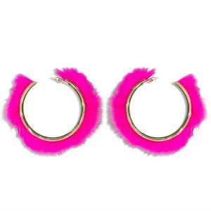 FAUX FUR HOOP EARRING