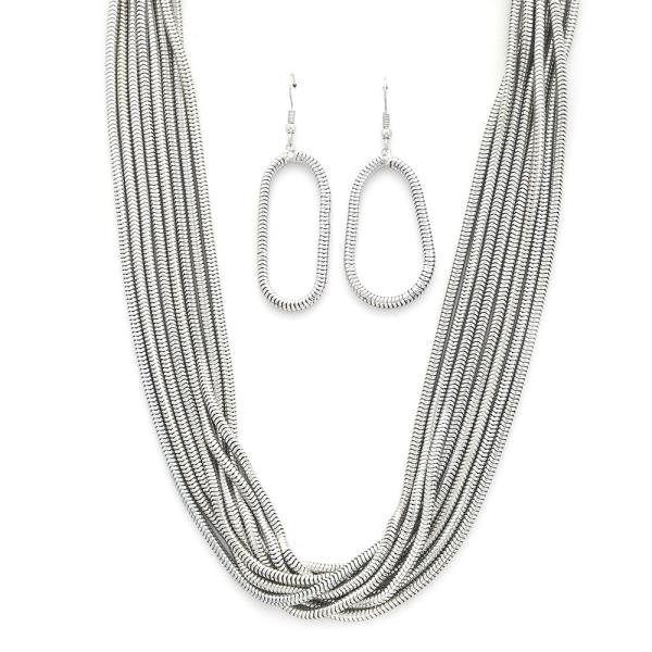 MULTI METAL LAYERED NECKLACE EARRING SET