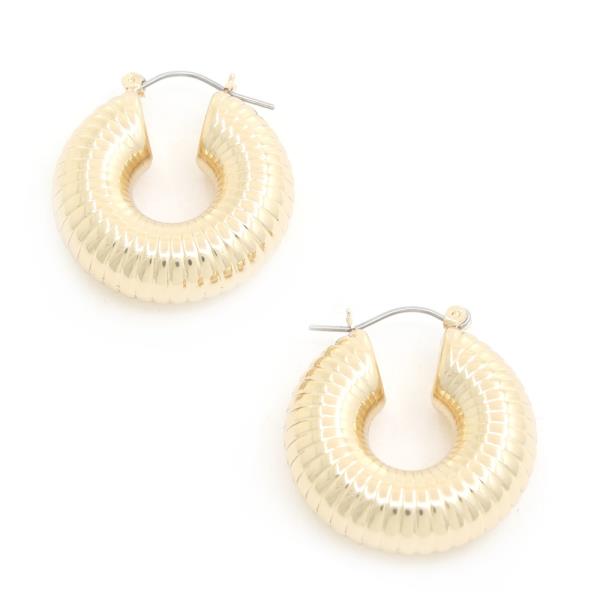 FASHION TEXTURED SNUG HOOP EARRING