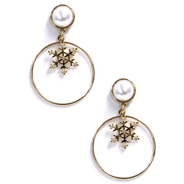 SNOWFLAKE CHARM PEARL BEAD HOOP EARRING