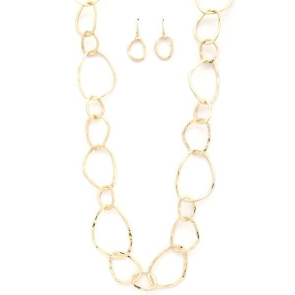 ROUND METAL LINK NECKLACE