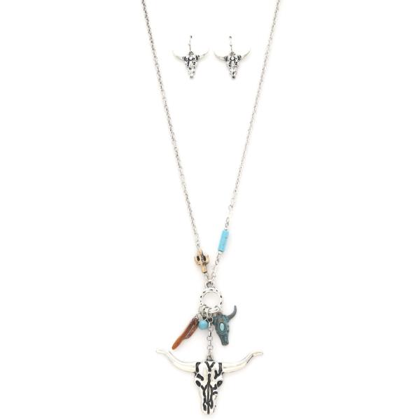 CATTLE SKULL PENDANT NECKLACE