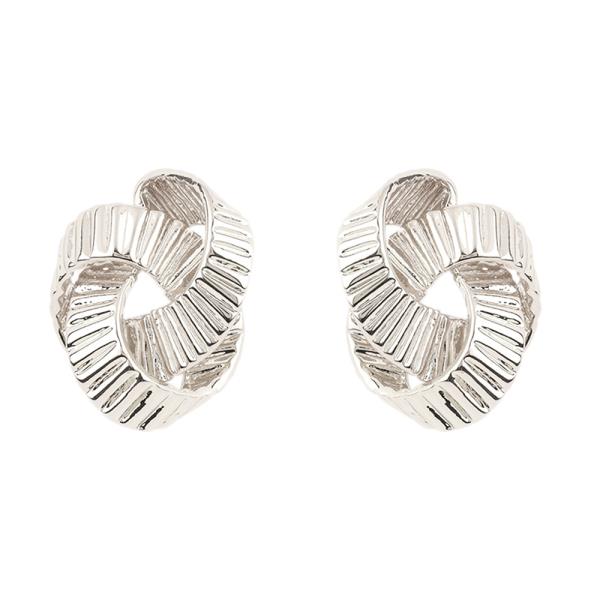 TEXTURED LINK KNOT STUD EARRING