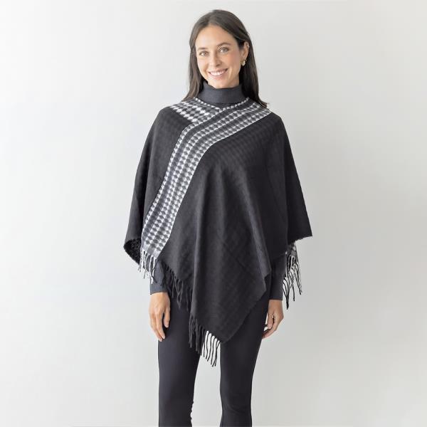 DIAMOND STRIPE PONCHO WITH TASSELS