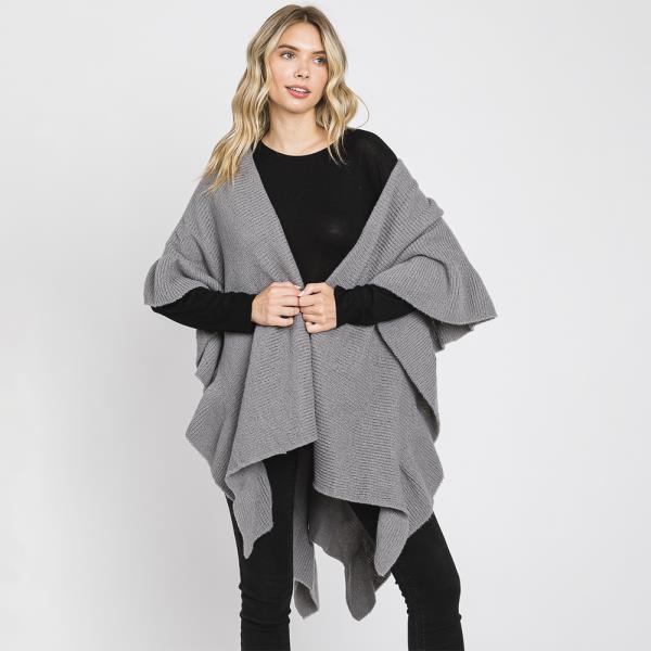 FASHION EDGE WAVY KNIT CAPE