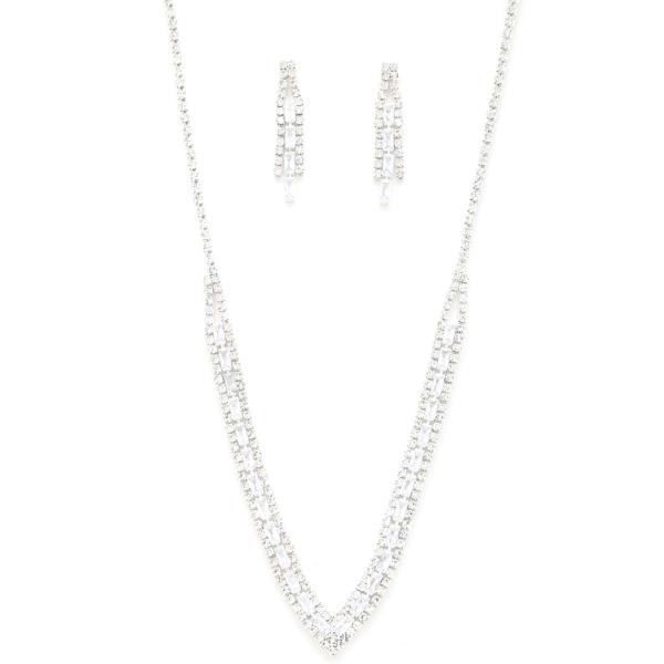 V SHAPE RHINESTONE NECKLACE