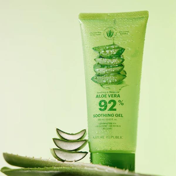 NATURE REPUBLIC SOOTHING AND MOISTURE ALOE VERA SOOTHING GEL