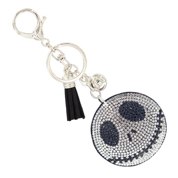 SMILING SKULL KEYCHAIN