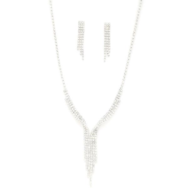 WAVY V SHAPE RHINESTONE NECKLACE