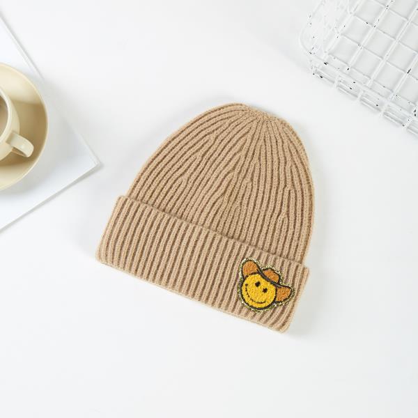 COWBOY SMILE PATCH KNITTED BEANIES