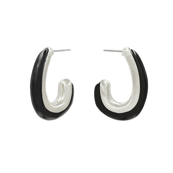 TWO TONE OPEN OVAL METAL EARRING