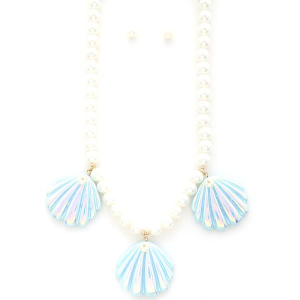TRIPLE SHELL PEARL BEAD NECKLACE