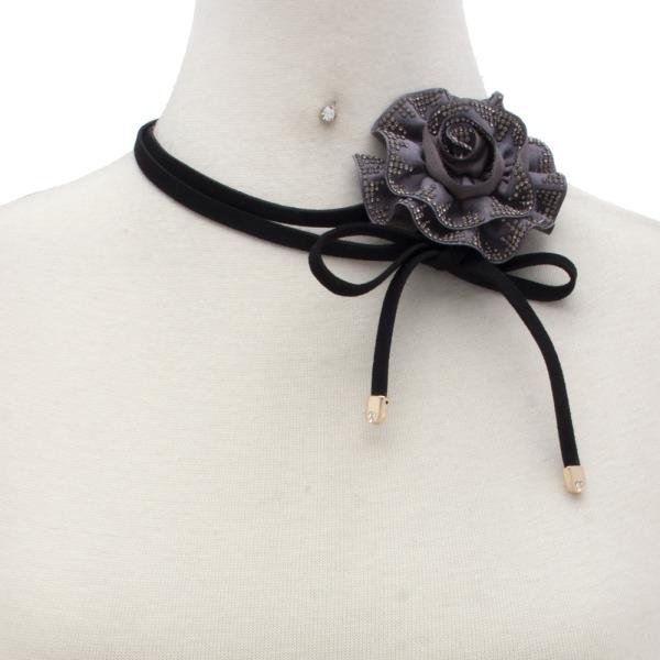 FLOWER WRAPPING CHOKER