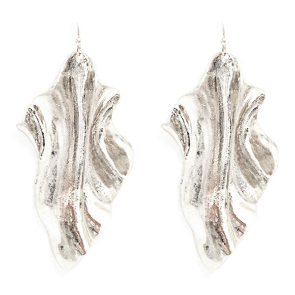 RUFFLE METAL EARRING