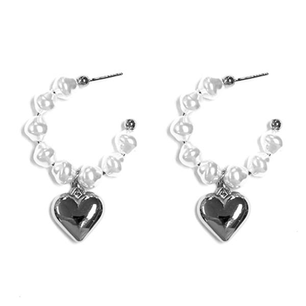 PUFFY HEART PEARL BEAD OPEN HOOP EARRING