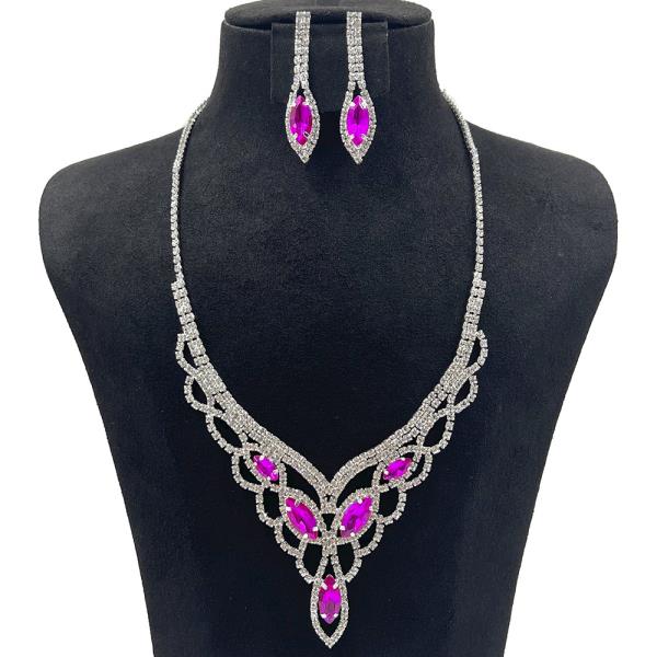 RHINESTONE DESIGN CRYSTAL NECKLACE AND EARRING SET