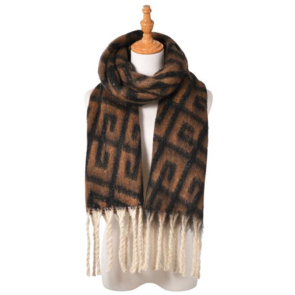 MAZE PATTERN TASSEL BLANKET SCARF