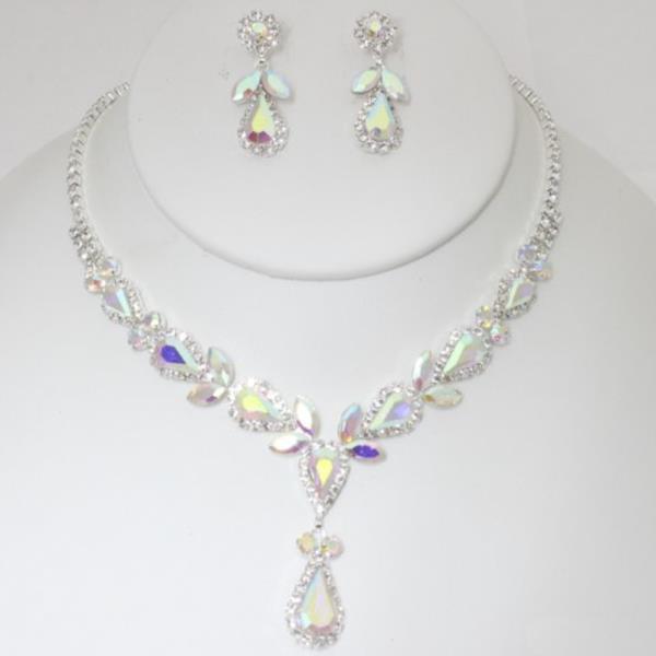 RHINESTONE CRYSTAL NECKLACE AND EARRING SET