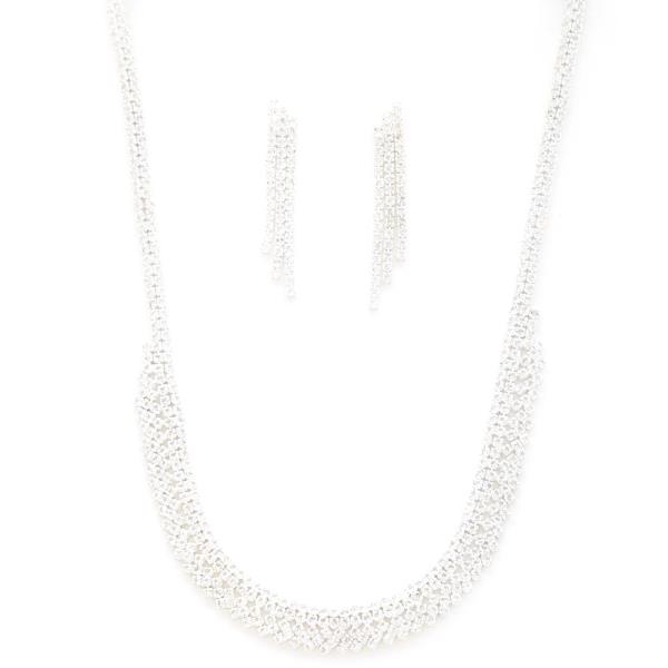 CURVE BAR RHINESTONE NECKLACE