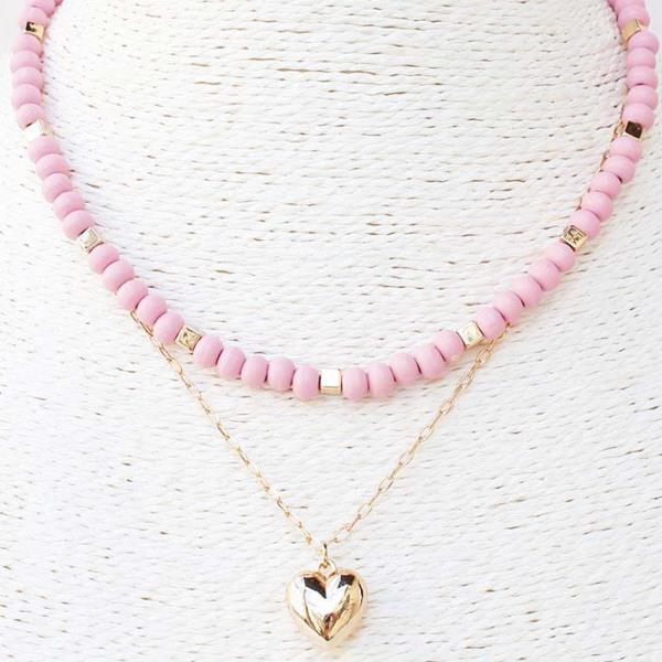 WOOD BEAD METAL HEART PENDANT NECKLACE