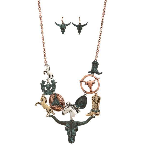 WESTERN STYLE CHUNKY NECKLACE