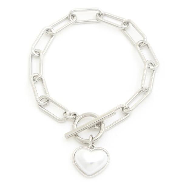 HEART CHARM OVAL LINK TOGGLE CLASP BRACELET