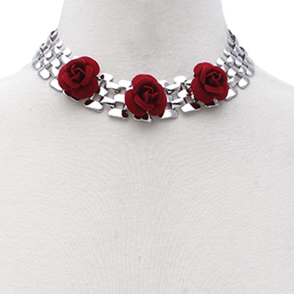 SODAJO FLOWER METAL NECKLACE