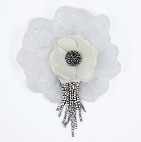 FLOWER RHINESTONE BROOCH