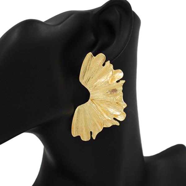 RUFFLE METAL EARRING