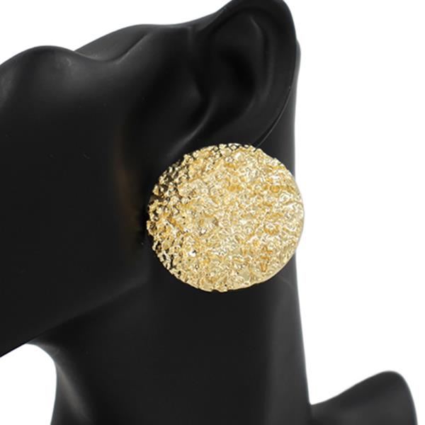 TEXTURED ROUND METAL EARRING