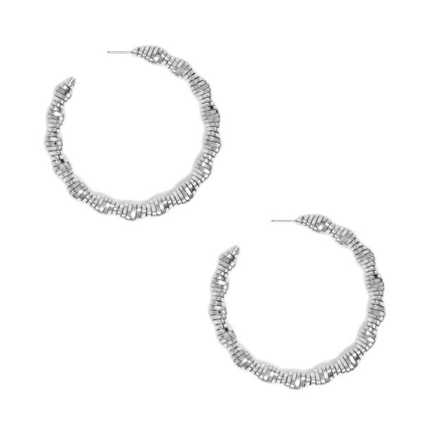 TWISTED HOOP EARRING