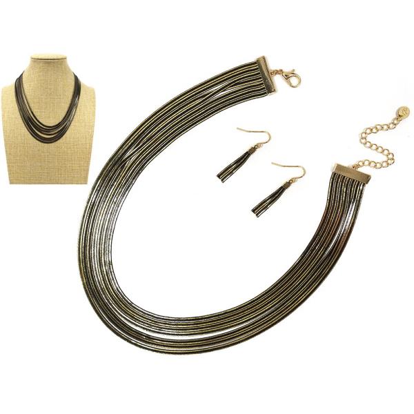 LAYERED METAL CHAIN NECKLACE