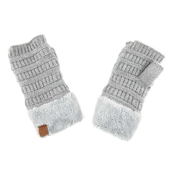 CC SHEARLING FINGERLESS GLOVE