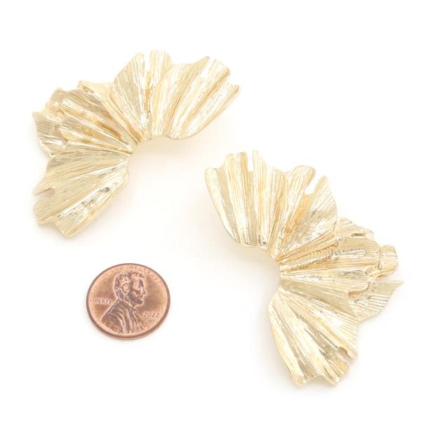 RUFFLE METAL EARRING