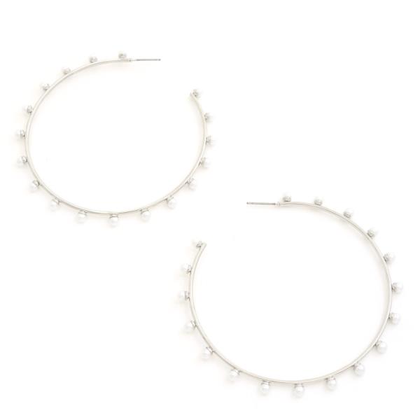 PEARL BEAD EDGE OPEN HOOP EARRING