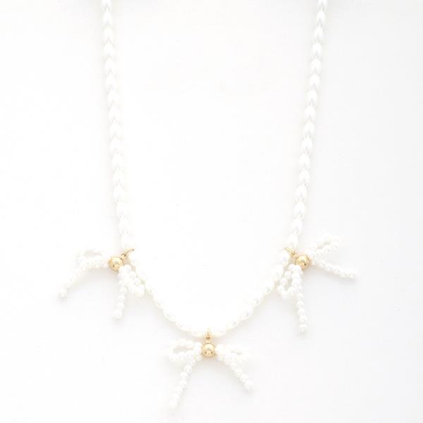 BOW PEARL BEADED NECKLACE