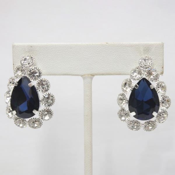 TEARDROP RHINESTONE EARRING