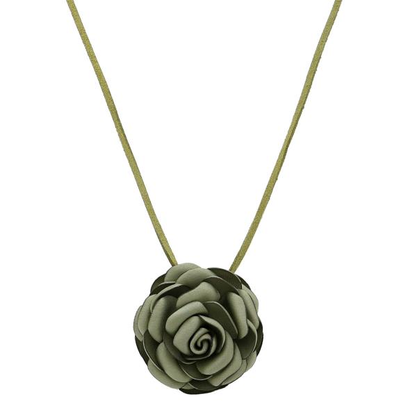 ROSE FLOWER PENDANT NECKLACE