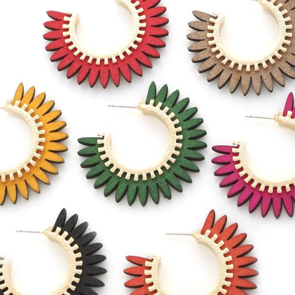 WOOD OPEN HOOP EARRING