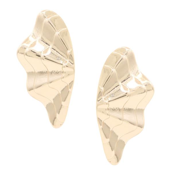 METAL EARRING