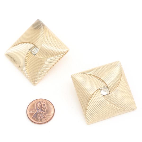 SQUARE CRYSTAL EARRING