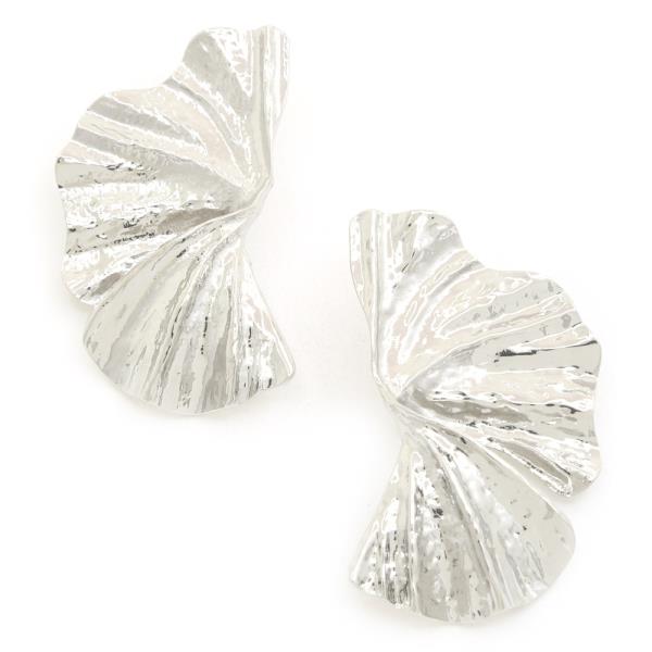 RUFFLE METAL EARRING